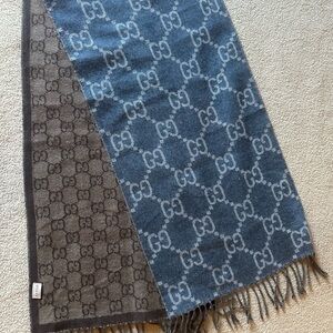 Gucci Men's Scarf in Blue and Brown